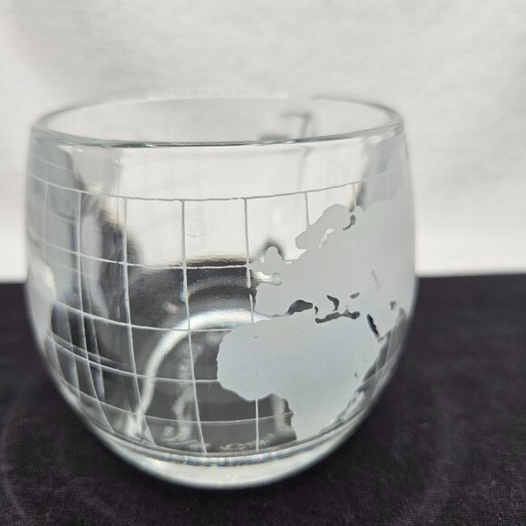 Nescafe Mugs Coffee Tea Cups Taste Your Way Clear World Etched Mugs Set of 4 Vtg - Picture 9 of 10